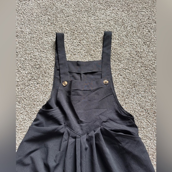 Amazon Black Wide-Leg Jumpsuit with Cross-Back Straps - Picture 4 of 6